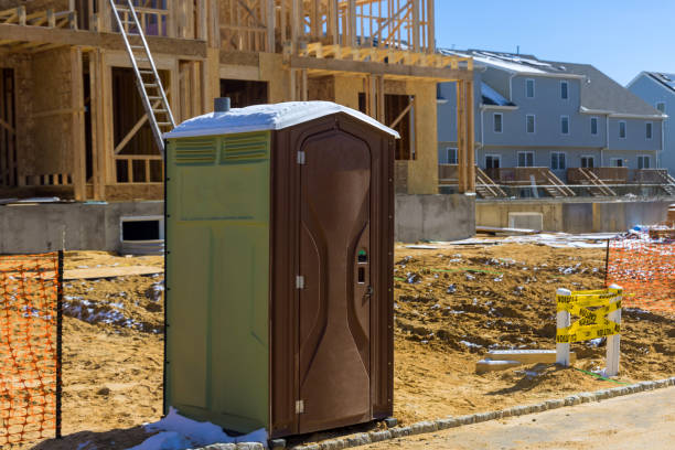 Portable restroom solutions in Tower Lakes, IL